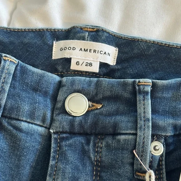 Good American | GOOD WAIST CROP SHADOW POCKETS Jeans - Picture 10 of 14